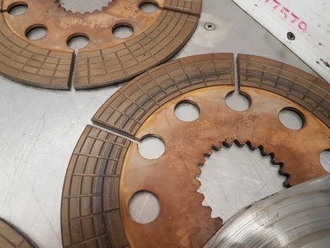 Ford 8430 10, 600, 40,ts Series, Brake Discs Kit E9nn2a097ba, E9nn2n315cb - Disco de freio por Trator: foto 5 Ford 8430 10, 600, 40,ts Series, Brake Discs Kit E9nn2a097ba, E9nn2n315cb - Disco de freio por Trator: foto 5