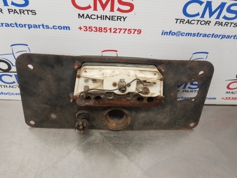 Ford Digger 10 Series, 555 Dashboard, Clock, Instrument Cluster D8nn10849ua - Painel de instrumentos por Máquina agrícola: foto 4 Ford Digger 10 Series, 555 Dashboard, Clock, Instrument Cluster D8nn10849ua - Painel de instrumentos por Máquina agrícola: foto 4