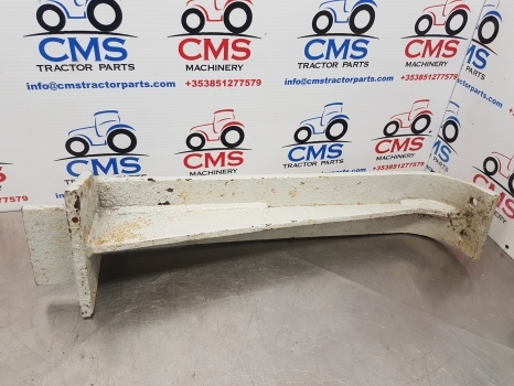 Ford New Holland 2000, 3000, 5100, 4600, 6600 Mudguard Bracket Support 81822981 - Para-lama por Trator: foto 5 Ford New Holland 2000, 3000, 5100, 4600, 6600 Mudguard Bracket Support 81822981 - Para-lama por Trator: foto 5