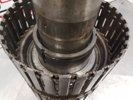 Ford New Holland 40 And Ts Series Rear Clutch Housing, 82036853, 82016096 - Embreagem e peças por Máquina agrícola: foto 5 Ford New Holland 40 And Ts Series Rear Clutch Housing, 82036853, 82016096 - Embreagem e peças por Máquina agrícola: foto 5