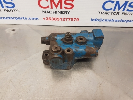 Ford, New Holland 40, Ts Trailer Brake Valve Distributor 81874969, 1535108113 - Válvula de freio por Máquina agrícola: foto 1 Ford, New Holland 40, Ts Trailer Brake Valve Distributor 81874969, 1535108113 - Válvula de freio por Máquina agrícola: foto 1
