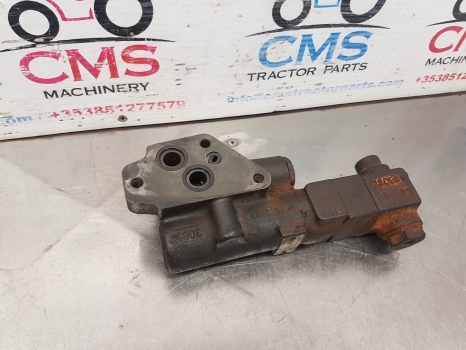 Ford New Holland 7840, 40 Serie Hydraulic Brake Valve For Parts Only F0nn2n073bd - Válvula de freio por Trator: foto 4 Ford New Holland 7840, 40 Serie Hydraulic Brake Valve For Parts Only F0nn2n073bd - Válvula de freio por Trator: foto 4
