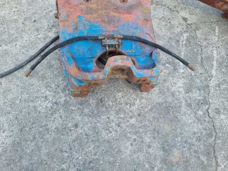 Ford New Holland Tw20, Tw10, Tw30 Front Axle Support D4nn3a042c - Eixo dianteiro: foto 4 Ford New Holland Tw20, Tw10, Tw30 Front Axle Support D4nn3a042c - Eixo dianteiro: foto 4