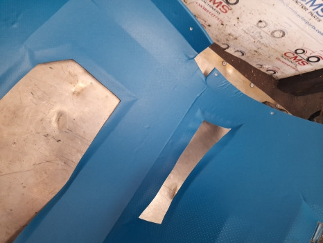 Ford Q Cab Roof Lining 2600, 3600, 6600, 7910, 8210, 5610 D8nn9451968bb - Cabine e interior: foto 5 Ford Q Cab Roof Lining 2600, 3600, 6600, 7910, 8210, 5610 D8nn9451968bb - Cabine e interior: foto 5