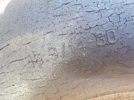 Ford Rear Wheel And Tyre 16.9/14-30 - Roda completa por Trator: foto 2 Ford Rear Wheel And Tyre 16.9/14-30 - Roda completa por Trator: foto 2