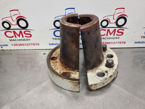 Ford Tw15, Tw10, Tw20, Wheel Wedges Pair D6nn1n035a, D9nn1n036aa - Jante por Trator: foto 2 Ford Tw15, Tw10, Tw20, Wheel Wedges Pair D6nn1n035a, D9nn1n036aa - Jante por Trator: foto 2