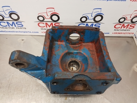 Ford Tw15, Tw25, 8210, 7910 Front Axle Swivel Housing Rhs Zp4472353331, 83945667 - Manga de eixo por Trator: foto 4 Ford Tw15, Tw25, 8210, 7910 Front Axle Swivel Housing Rhs Zp4472353331, 83945667 - Manga de eixo por Trator: foto 4