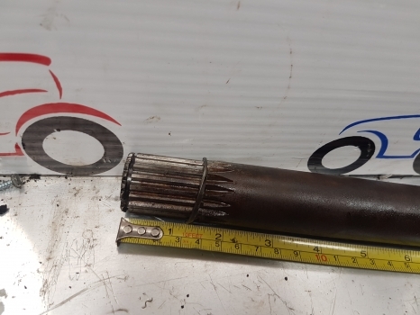 International Case 84, 85 Series 784 Ipto Driven Shaft 536748r1 - Semi eixo por Trator: foto 2 International Case 84, 85 Series 784 Ipto Driven Shaft 536748r1 - Semi eixo por Trator: foto 2