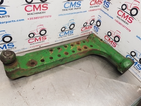 John Deere 2140, 2040, 1840, 1640 Spindle Knuckle Rhs Rhs Al31297, L35000 - Manga de eixo por Trator: foto 2 John Deere 2140, 2040, 1840, 1640 Spindle Knuckle Rhs Rhs Al31297, L35000 - Manga de eixo por Trator: foto 2