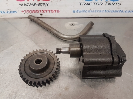 John Deere 2140, 2040s, 8560 Engine Oil Pump And Gear Re35865, Dd14760, T20298 - Bomba de óleo por Trator: foto 1 John Deere 2140, 2040s, 8560 Engine Oil Pump And Gear Re35865, Dd14760, T20298 - Bomba de óleo por Trator: foto 1