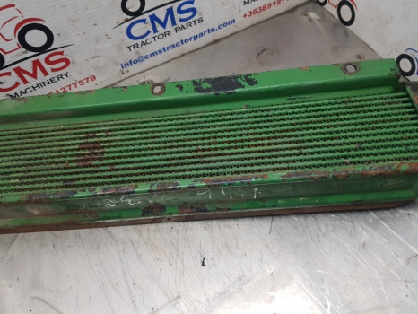 John Deere 3130, 3030, 2840, 3120 Oil Cooler At26734, Al71283 - Radiador: foto 3 John Deere 3130, 3030, 2840, 3120 Oil Cooler At26734, Al71283 - Radiador: foto 3
