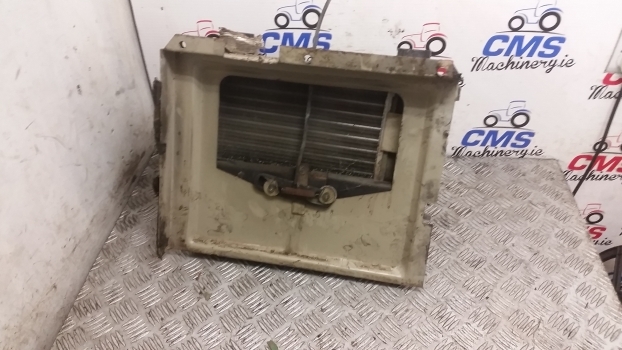 John Deere 50 Series, 1550, 1750, 1850, 1950 Heater Housing Assembly Al61944 - Aquecimento/ Ventilação por Trator: foto 1 John Deere 50 Series, 1550, 1750, 1850, 1950 Heater Housing Assembly Al61944 - Aquecimento/ Ventilação por Trator: foto 1