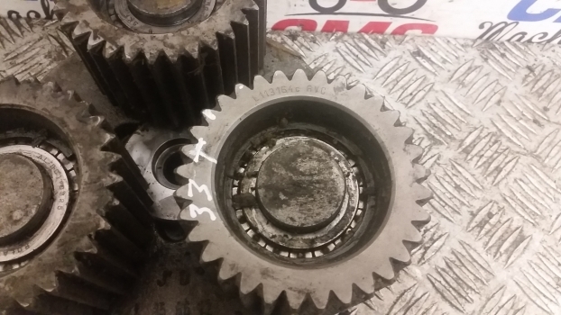 John Deere 5820 Plannet Pinion Carrier Assembly L171757, L158672, L113164 - Transmissão por Trator: foto 3 John Deere 5820 Plannet Pinion Carrier Assembly L171757, L158672, L113164 - Transmissão por Trator: foto 3