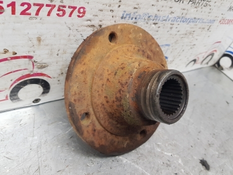 John Deere 6000 Series Zf 6400 Parts Front Axle Input Flange 4475305075, L100159 - Eixo dianteiro por Máquina agrícola: foto 2 John Deere 6000 Series Zf 6400 Parts Front Axle Input Flange 4475305075, L100159 - Eixo dianteiro por Máquina agrícola: foto 2