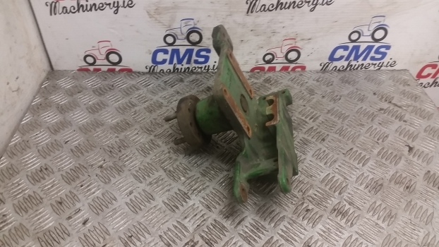 John Deere 6010, 6110, 6210, 6505, 6615, 6415, 6205 Housing Fan Support L111294 - Ventilador por Trator: foto 1 John Deere 6010, 6110, 6210, 6505, 6615, 6415, 6205 Housing Fan Support L111294 - Ventilador por Trator: foto 1