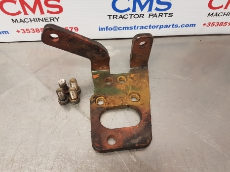 John Deere 6200, 6100, 6200, 6400, 6800 Hydraulic Bracket L78607, L111085 - Hidráulica por Trator: foto 1 John Deere 6200, 6100, 6200, 6400, 6800 Hydraulic Bracket L78607, L111085 - Hidráulica por Trator: foto 1