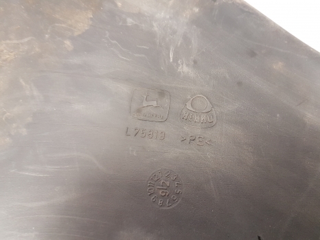 John Deere 6610, 6410, 6200, 6300, 6400, 6500, 6110 Air Duct Pipe Lhs L75819 - Aquecimento/ Ventilação por Trator: foto 4 John Deere 6610, 6410, 6200, 6300, 6400, 6500, 6110 Air Duct Pipe Lhs L75819 - Aquecimento/ Ventilação por Trator: foto 4