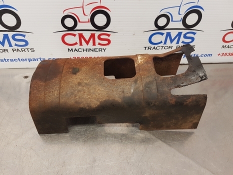John Deere 6820, 6020, 6030, 6000, 7330 Drive Shaft Guard L172731 - Eixo dianteiro por Trator: foto 1 John Deere 6820, 6020, 6030, 6000, 7330 Drive Shaft Guard L172731 - Eixo dianteiro por Trator: foto 1