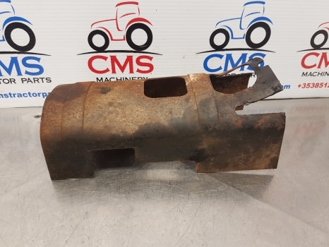 John Deere 6820, 6020, 6030, 6000, 7330 Drive Shaft Guard L172731 - Eixo dianteiro por Trator: foto 2 John Deere 6820, 6020, 6030, 6000, 7330 Drive Shaft Guard L172731 - Eixo dianteiro por Trator: foto 2
