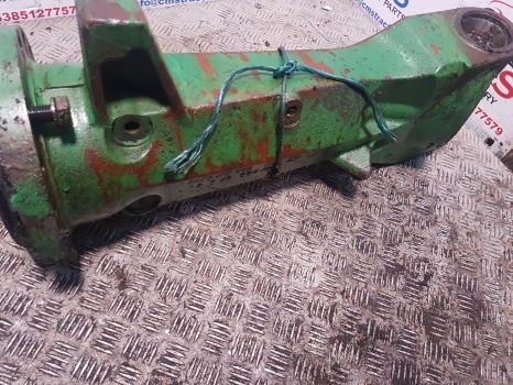 John Deere 6900, 6910 Front Axle Housing Rhs 4475317002, Al110916, 4475417002 - Eixo dianteiro por Trator: foto 3 John Deere 6900, 6910 Front Axle Housing Rhs 4475317002, Al110916, 4475417002 - Eixo dianteiro por Trator: foto 3
