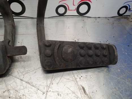 John Deere Brake Pedals For Sg2 Cab R75715, R75716,  Ar102305, Ar102306 - Pedal por Trator: foto 3 John Deere Brake Pedals For Sg2 Cab R75715, R75716,  Ar102305, Ar102306 - Pedal por Trator: foto 3