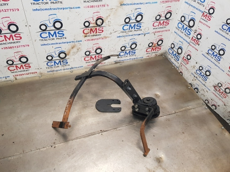 Kubota M5092 Front Axle Mudguard Bracket Lhs Assy - Para-lama: foto 3 Kubota M5092 Front Axle Mudguard Bracket Lhs Assy - Para-lama: foto 3