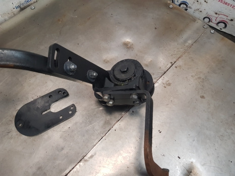 Kubota M5092 Front Axle Mudguard Bracket Lhs Assy - Para-lama: foto 5 Kubota M5092 Front Axle Mudguard Bracket Lhs Assy - Para-lama: foto 5