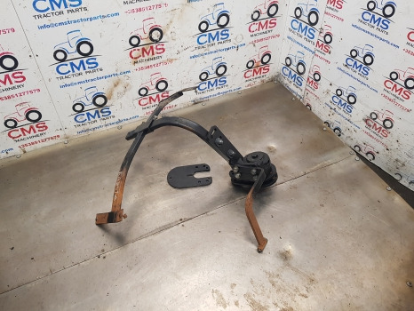 Kubota M5092 Front Axle Mudguard Bracket Lhs Assy - Para-lama: foto 1 Kubota M5092 Front Axle Mudguard Bracket Lhs Assy - Para-lama: foto 1