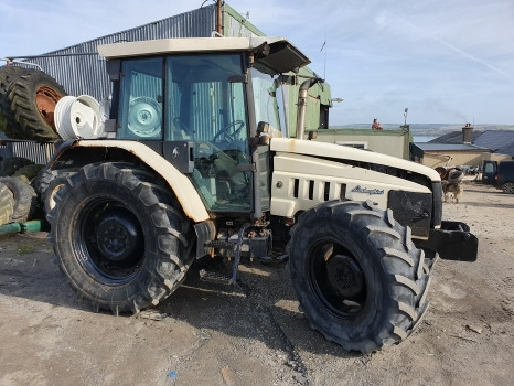 Lamborghini Premium 950 Engine, Cab, Transmission, Rear, Front Axle Parts Nut - Cabine: foto 1 Lamborghini Premium 950 Engine, Cab, Transmission, Rear, Front Axle Parts Nut - Cabine: foto 1
