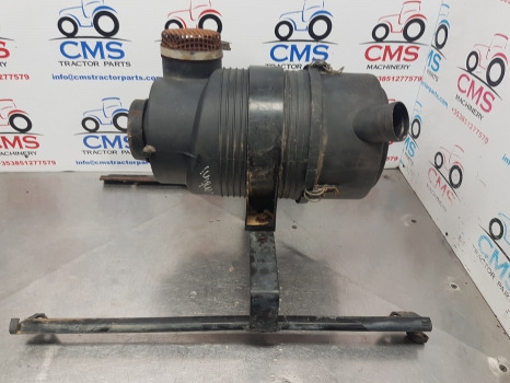 Landini Mythos 100, Series 110, 115 Engine Air Filter Housing 3545858m91 - Sistema de admissão de ar: foto 1 Landini Mythos 100, Series 110, 115 Engine Air Filter Housing 3545858m91 - Sistema de admissão de ar: foto 1