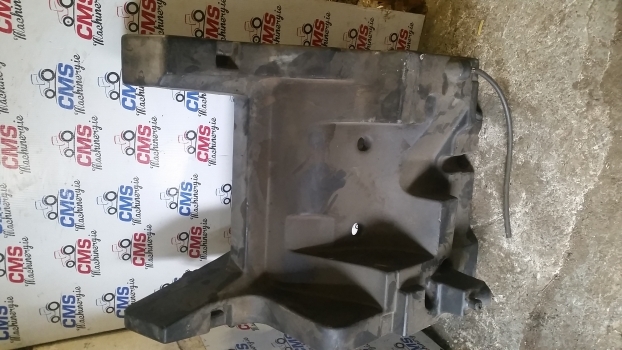 Landini Mythos Series 115 Fuel Tank 3647933m94, 3647310m91, 3652135m91 - Tanque de combustível por Trator: foto 5 Landini Mythos Series 115 Fuel Tank 3647933m94, 3647310m91, 3652135m91 - Tanque de combustível por Trator: foto 5
