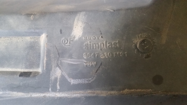 Landini Mythos Series 115 Fuel Tank 3647933m94, 3647310m91, 3652135m91 - Tanque de combustível por Trator: foto 2 Landini Mythos Series 115 Fuel Tank 3647933m94, 3647310m91, 3652135m91 - Tanque de combustível por Trator: foto 2