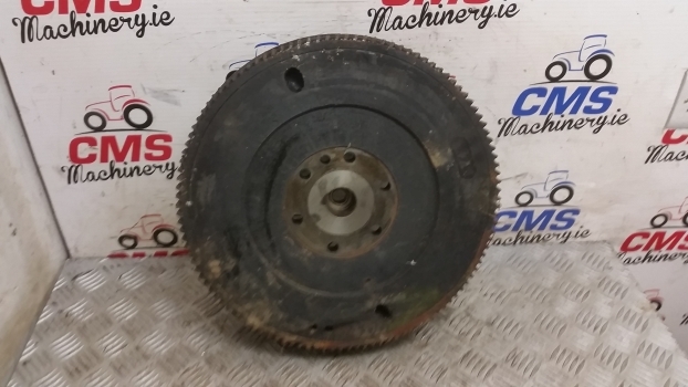 Massey Ferguson 135 Engine Flywheel Assembly 11 Inches Clutch Disc - Volante do motor por Trator: foto 1 Massey Ferguson 135 Engine Flywheel Assembly 11 Inches Clutch Disc - Volante do motor por Trator: foto 1