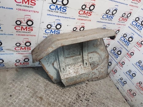 Massey Ferguson 135 Mudguard Rhs 1884878m91 - Para-lama por Máquina agrícola: foto 2 Massey Ferguson 135 Mudguard Rhs 1884878m91 - Para-lama por Máquina agrícola: foto 2