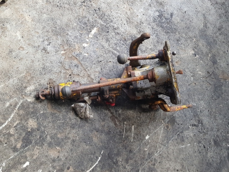Massey Ferguson 205, 30 Power Steering Box Assy - Direcção: foto 3 Massey Ferguson 205, 30 Power Steering Box Assy - Direcção: foto 3