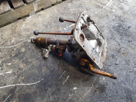 Massey Ferguson 205, 30 Power Steering Box Assy - Direcção: foto 2 Massey Ferguson 205, 30 Power Steering Box Assy - Direcção: foto 2