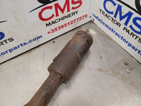Massey Ferguson 275, 290 Front Axle Propeller Drive Shaft 1683836m1, 1683341m1 - Eixo dianteiro: foto 4 Massey Ferguson 275, 290 Front Axle Propeller Drive Shaft 1683836m1, 1683341m1 - Eixo dianteiro: foto 4