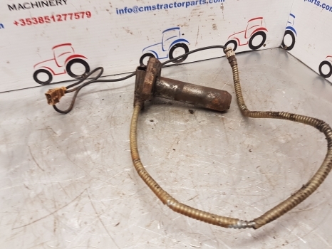 Massey Ferguson 3000, 5400, 6100, 6200, 6400 Ser 6160 Load Sensor Pin 3713763m1 - Sensor por Trator: foto 3 Massey Ferguson 3000, 5400, 6100, 6200, 6400 Ser 6160 Load Sensor Pin 3713763m1 - Sensor por Trator: foto 3