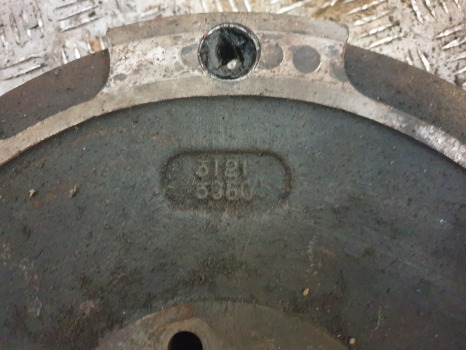 Massey Ferguson 50b Engine Flywheel 31215680 - Volante do motor: foto 2 Massey Ferguson 50b Engine Flywheel 31215680 - Volante do motor: foto 2