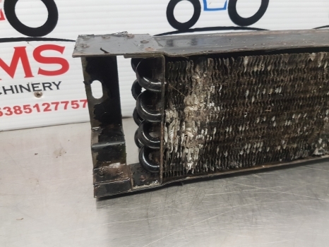 Massey Ferguson 6150, 6160, 6130, 3050, 3060, 3115, 3120, Oil Cooler 3583351m1 - Radiador por Trator: foto 3 Massey Ferguson 6150, 6160, 6130, 3050, 3060, 3115, 3120, Oil Cooler 3583351m1 - Radiador por Trator: foto 3