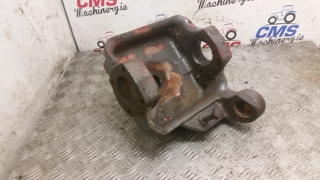 Massey Ferguson 6150, 6160 Swivel Housing Right 3764016m91, 3764017r1 - Manga de eixo por Trator: foto 3 Massey Ferguson 6150, 6160 Swivel Housing Right 3764016m91, 3764017r1 - Manga de eixo por Trator: foto 3