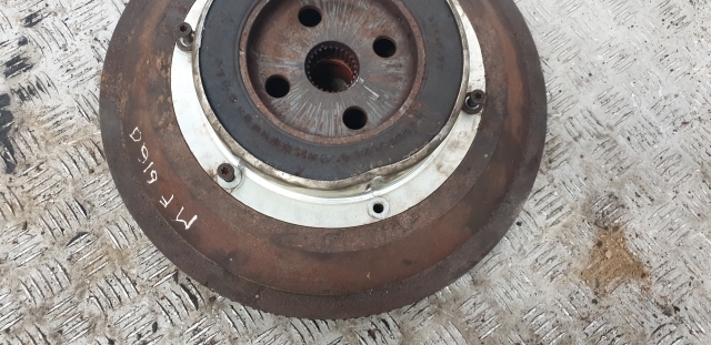 Massey Ferguson 6160, 6260, 3085 Flywheel Assy 3713969m92, 1619032m1, 3714122m4 - Volante do motor por Trator: foto 4 Massey Ferguson 6160, 6260, 3085 Flywheel Assy 3713969m92, 1619032m1, 3714122m4 - Volante do motor por Trator: foto 4