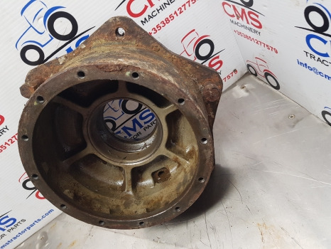 Massey Ferguson 690, 590, 699, 698 Front Axle Hub Bolt Plate 1423784m3, 1423784 - Eixo dianteiro: foto 4 Massey Ferguson 690, 590, 699, 698 Front Axle Hub Bolt Plate 1423784m3, 1423784 - Eixo dianteiro: foto 4