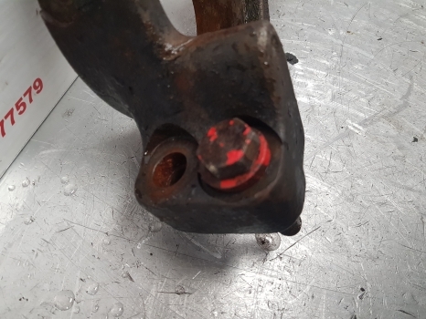 Mccormick Case Mxc, Mc Mc100 Front Axle Support Bracket Rear 138533, 318588a1 - Suspensão por Trator: foto 3 Mccormick Case Mxc, Mc Mc100 Front Axle Support Bracket Rear 138533, 318588a1 - Suspensão por Trator: foto 3