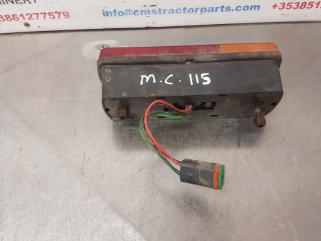 Mccormick Mc115, Mc95, Mc115 Rear Tail Ligh 418699a1, 418700a1 - Farol traseiros por Trator: foto 4 Mccormick Mc115, Mc95, Mc115 Rear Tail Ligh 418699a1, 418700a1 - Farol traseiros por Trator: foto 4