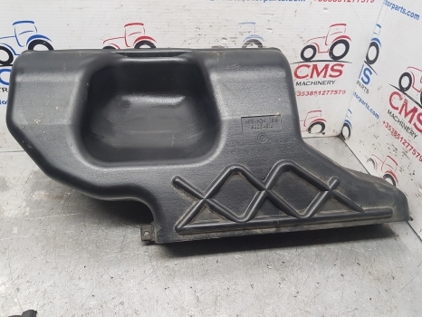 New Holland 6000, Tsa Series Ts115a Cab Air Duct 82034310 - Aquecimento/ Ventilação por Trator: foto 1 New Holland 6000, Tsa Series Ts115a Cab Air Duct 82034310 - Aquecimento/ Ventilação por Trator: foto 1