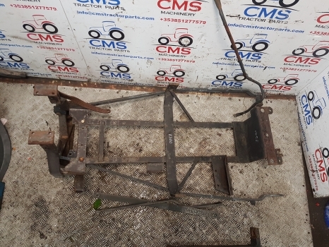 New Holland 8360, 8260, 8160, Tm120, Tm140 Bonnet, Hood Support Kit 82006312 - Capô por Trator: foto 5 New Holland 8360, 8260, 8160, Tm120, Tm140 Bonnet, Hood Support Kit 82006312 - Capô por Trator: foto 5