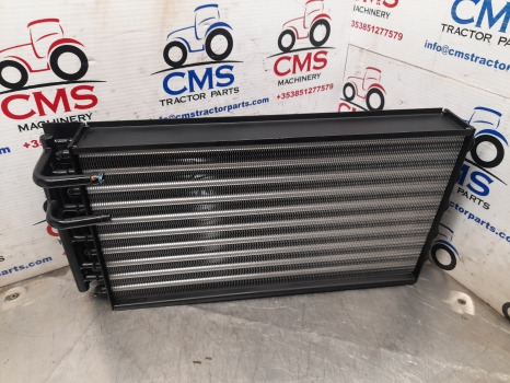 New Holland Case Fiat Ford Tm, Mxm, 60, M Transmission Oil Cooler 82000903 - Radiador: foto 4 New Holland Case Fiat Ford Tm, Mxm, 60, M Transmission Oil Cooler 82000903 - Radiador: foto 4