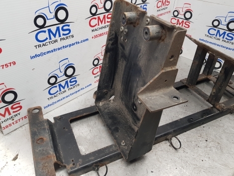 New Holland Case Puma 145, T7.200 Hood Support Assy 84337706, 84485123, 84268312 - Capô por Trator: foto 2 New Holland Case Puma 145, T7.200 Hood Support Assy 84337706, 84485123, 84268312 - Capô por Trator: foto 2