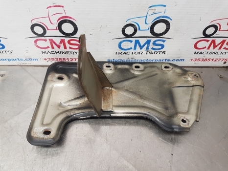 New Holland Case T5.95, T5.75, Case Farmall Series Muffler Bracket Lhs 84529547 - Silenciador por Trator: foto 5 New Holland Case T5.95, T5.75, Case Farmall Series Muffler Bracket Lhs 84529547 - Silenciador por Trator: foto 5